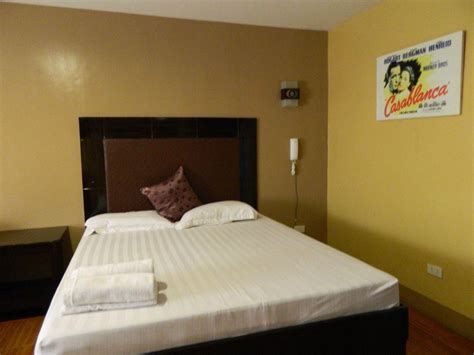 hollywood suites marilao|Rooms available at Hollywood Suites and Resort .